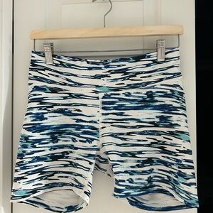 Oiselle spandos shorts